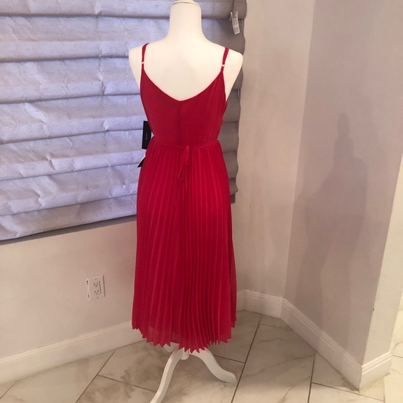 Lulus fuchsia wrap dress - Picture 3 of 5